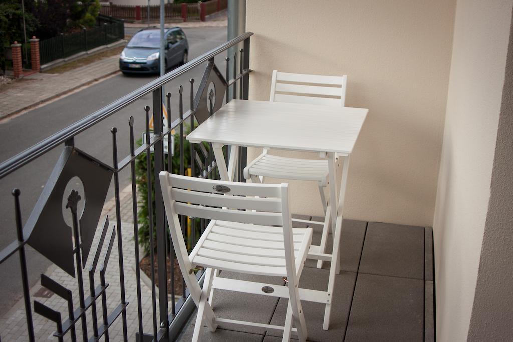 Cafe Hehrlich - Cafe, Pension & Mehr Bad Tennstedt Экстерьер фото