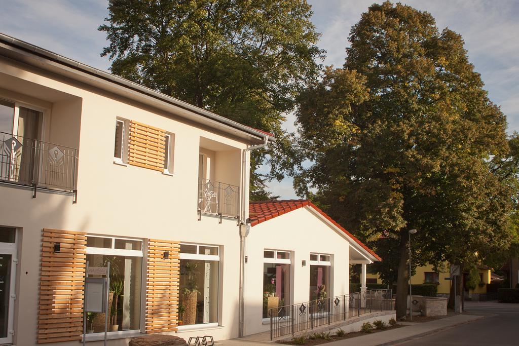 Cafe Hehrlich - Cafe, Pension & Mehr Bad Tennstedt Экстерьер фото
