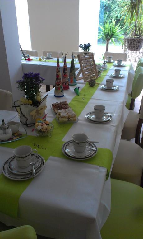 Cafe Hehrlich - Cafe, Pension & Mehr Bad Tennstedt Экстерьер фото